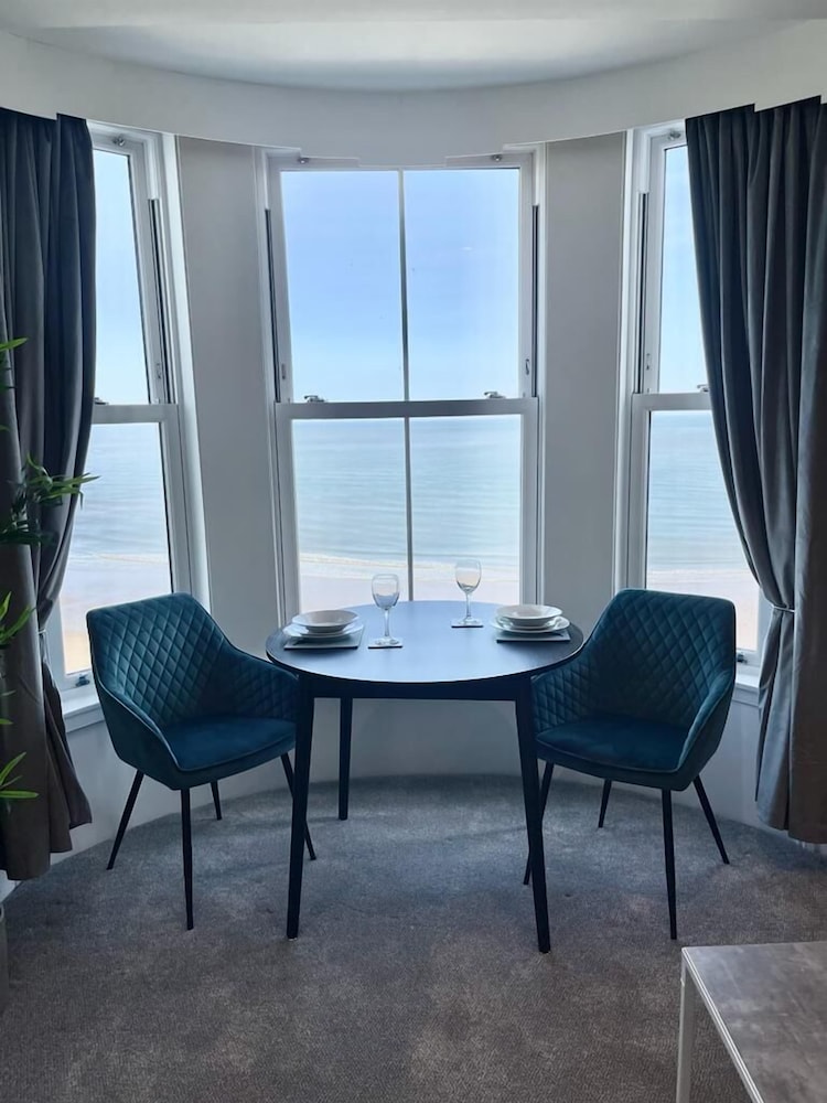 Marlborough Seafront Holiday Apartments 27/50