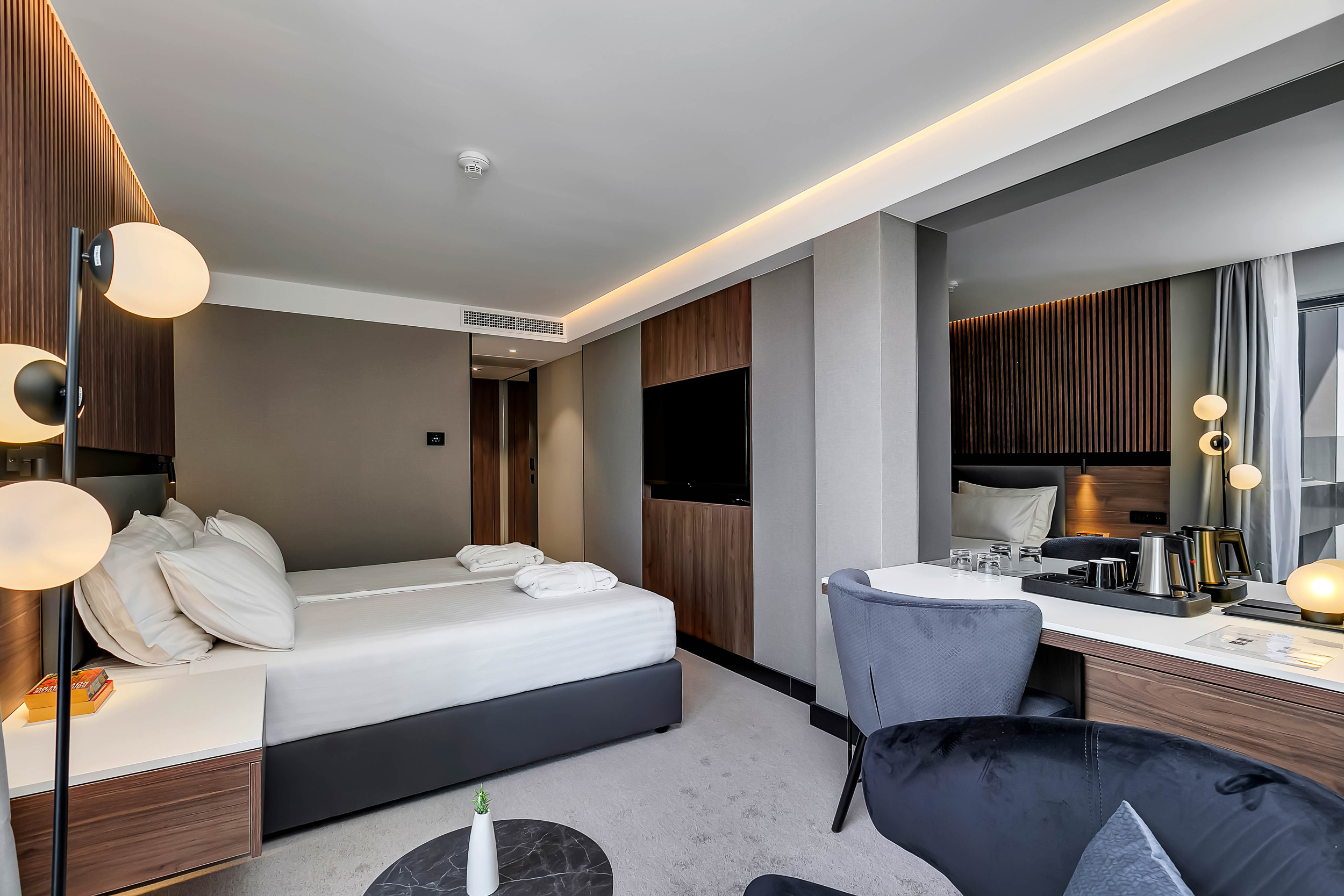 Standard, Double Bed, French Balcony، Boutique Hotel Noemia 4/5