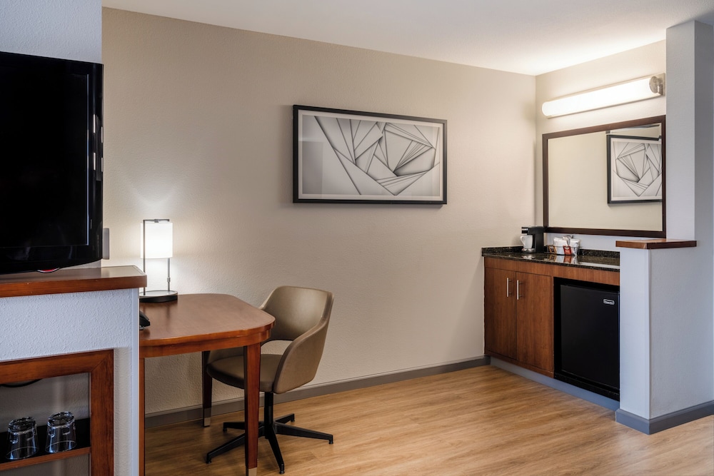 Hyatt Place Santa Fe 9/72