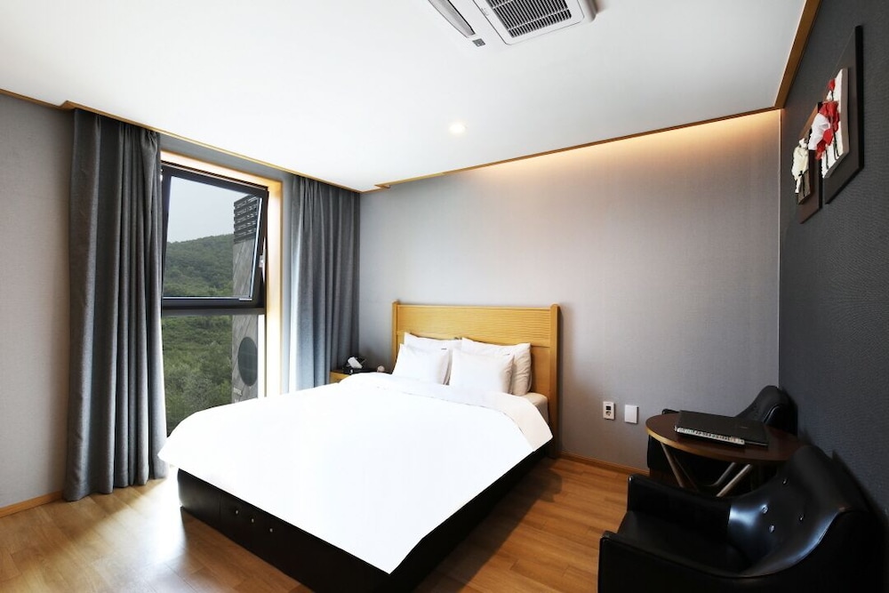 Hotel Golden Hill 29/65
