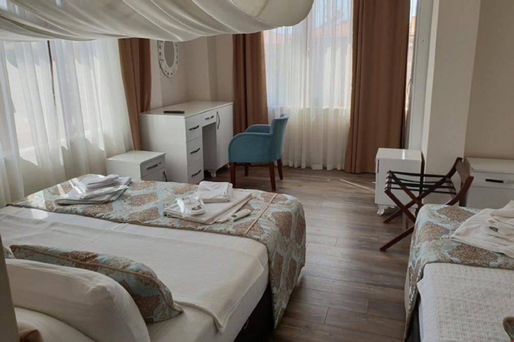 Cunda Aksac Otel 15/50