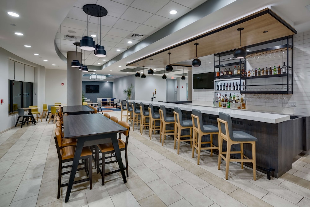 HYATT house Hartford North/Windsor 49/55