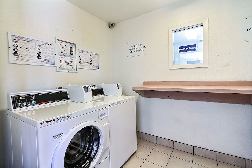 Motel6 Fremont, CA – North 15/58