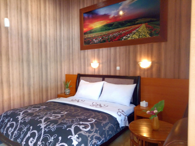 Hotel Kencana Rembang 7/15