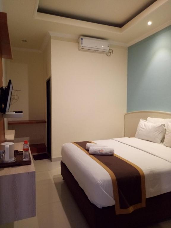 KABANA HOTEL 8/29