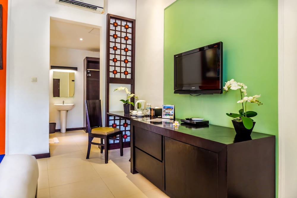 Ozz Hotel Kuta Bali 32/42