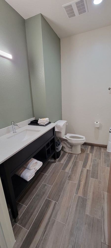 Americas Best Value Inn San Antonio Downtown Riverwalk 20/42