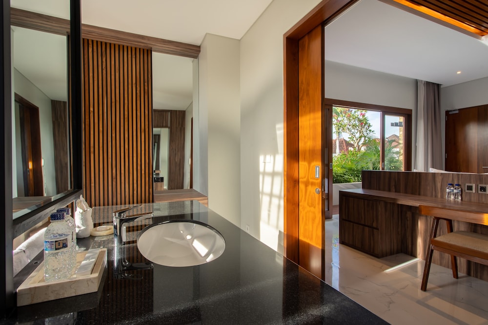 The Amarta Villa 44/46