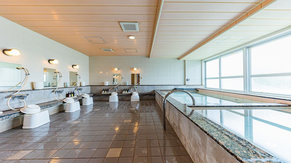 Okinawa Hotel 35/71