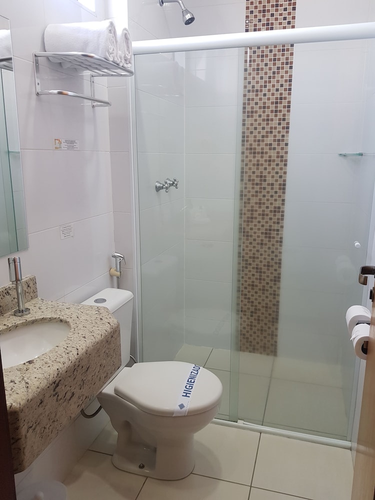 Hotel Cristal Rio Claro 34/36