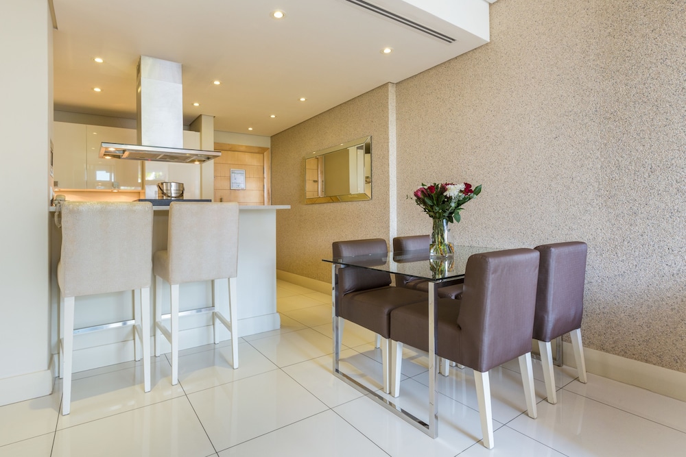 Lawhill Luxury Apartments 65/73