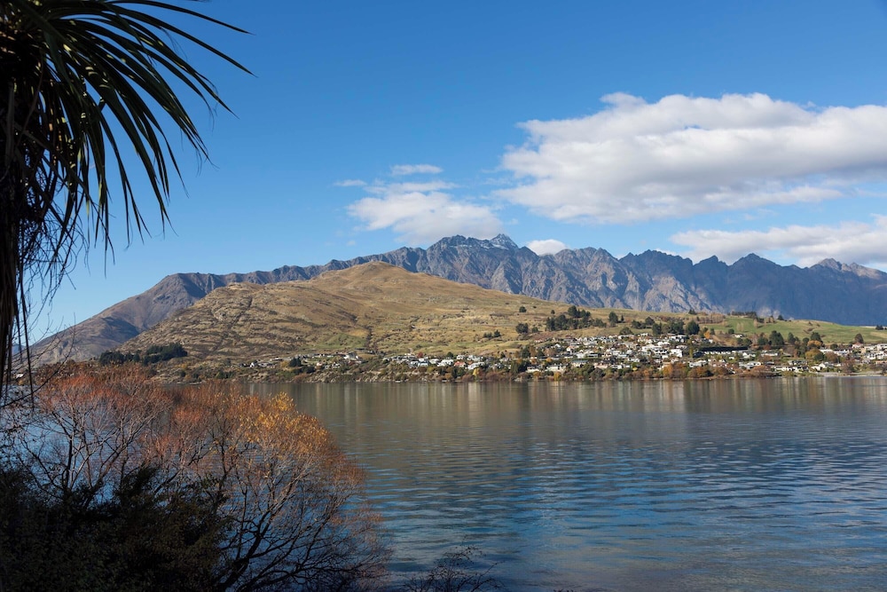 Mantra The Point Queenstown 59/61