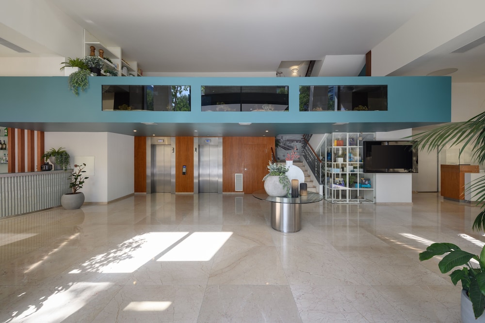 lobby