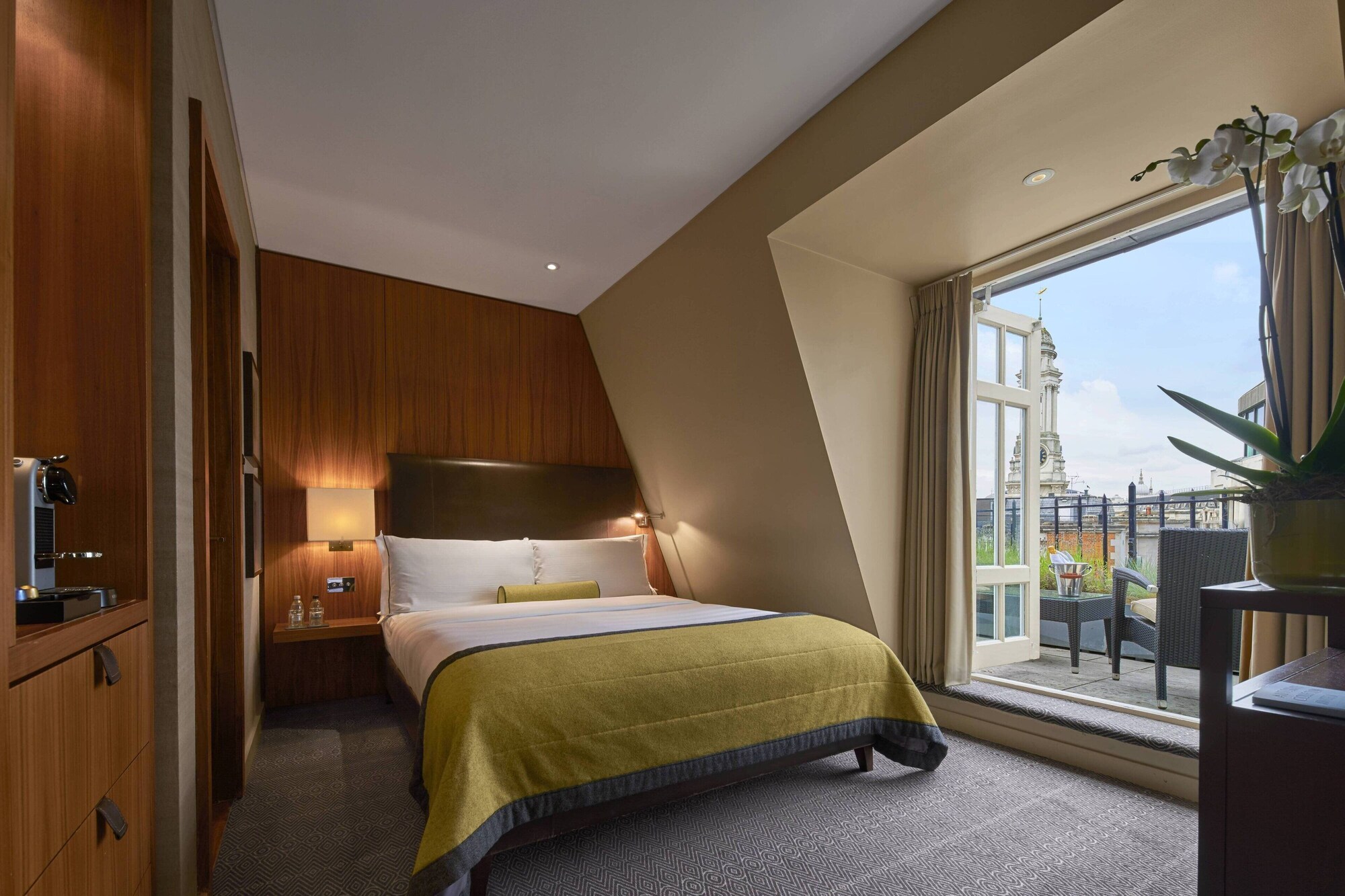 1 BEDROOM, DELUXE, SUITE