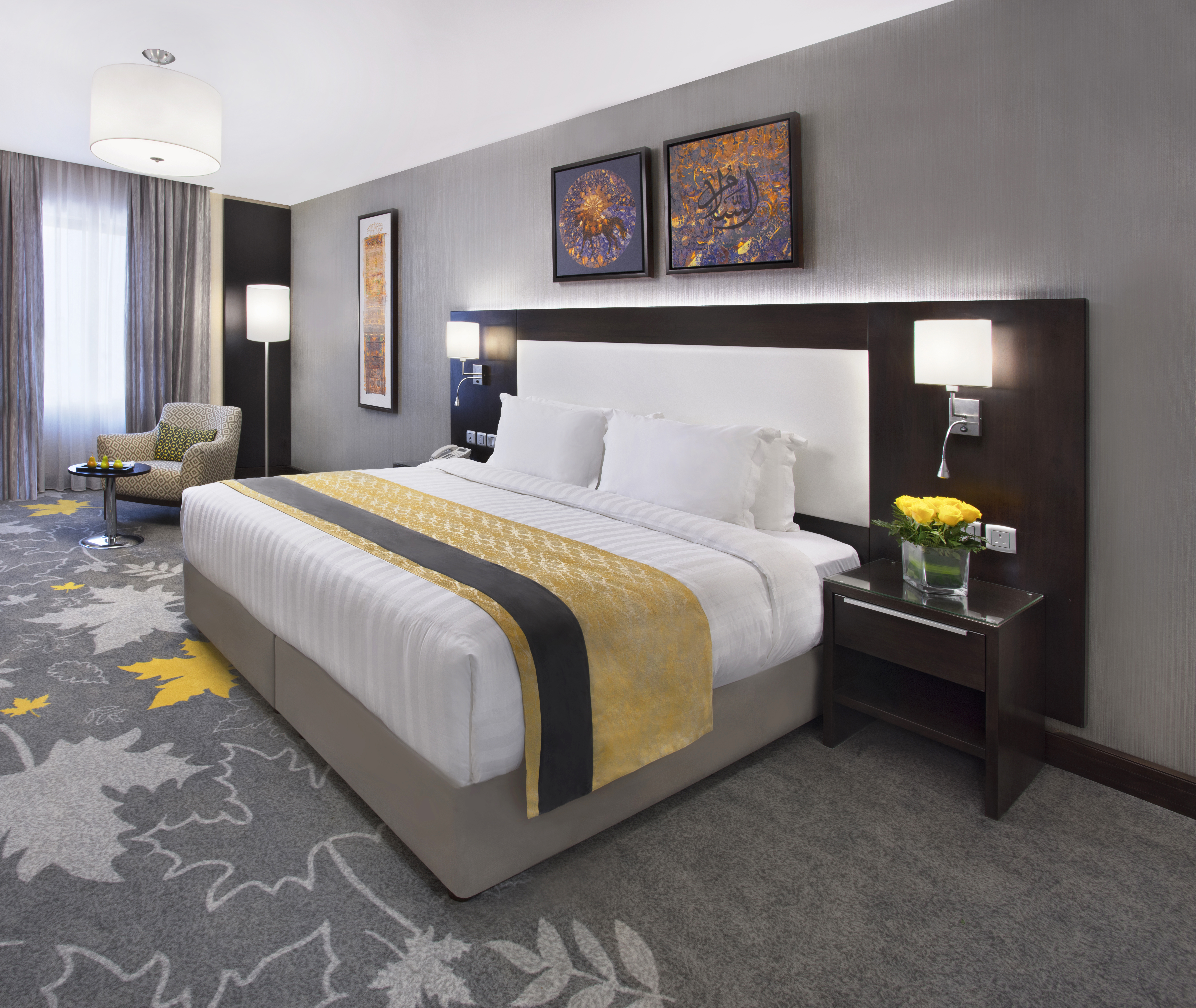 DELUXE ROOM