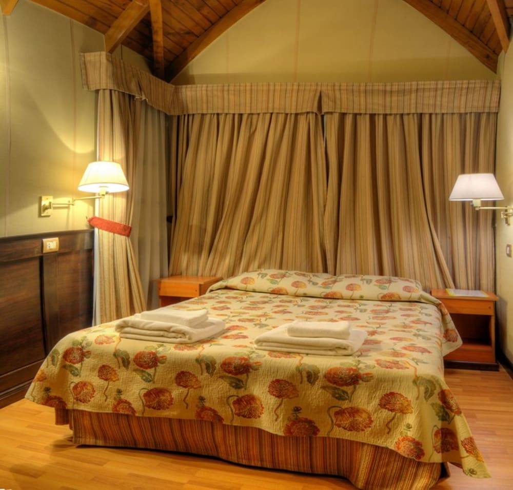 VILLA BRESCIA HOTEL 31/54