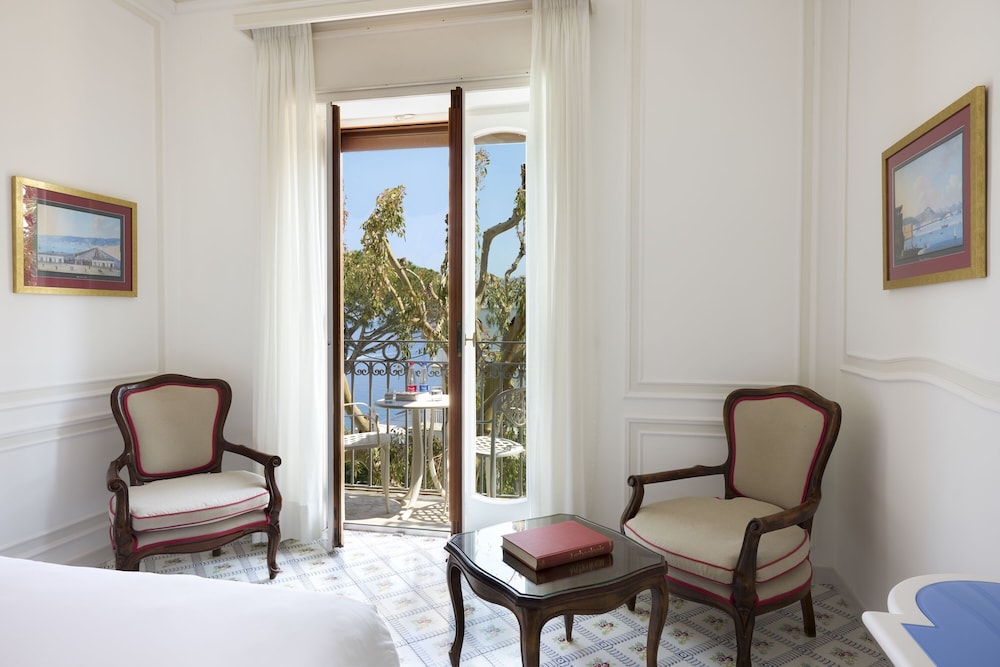 Grand Hotel Ambasciatori 44/68