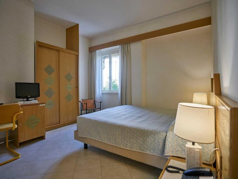 Grand Hotel Palace 12/49