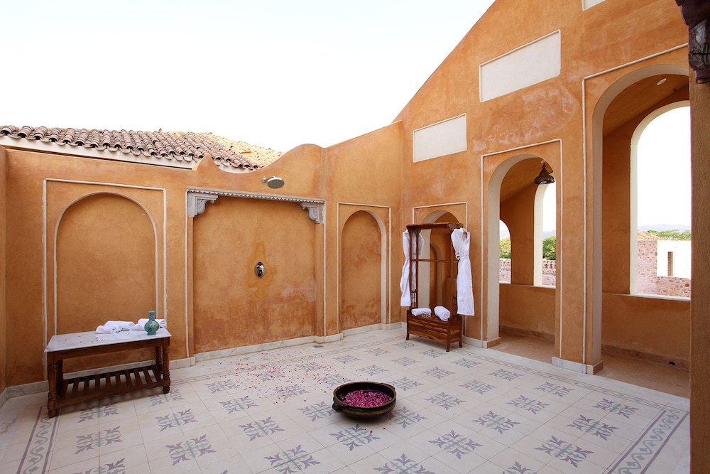 Juna Mahal Jungle Resort Ranthambore 24/50
