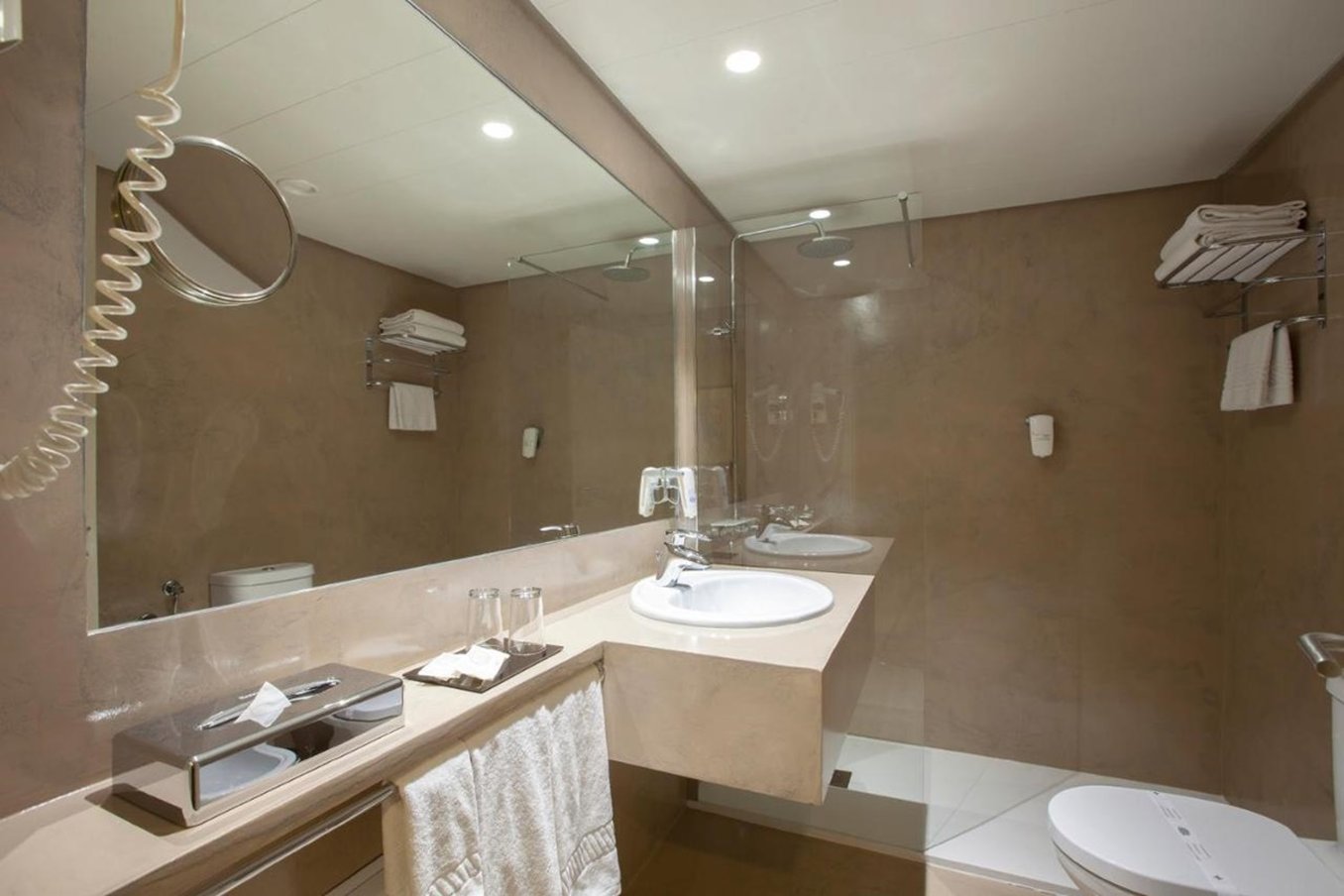 Portus Cale Hotel 43/47