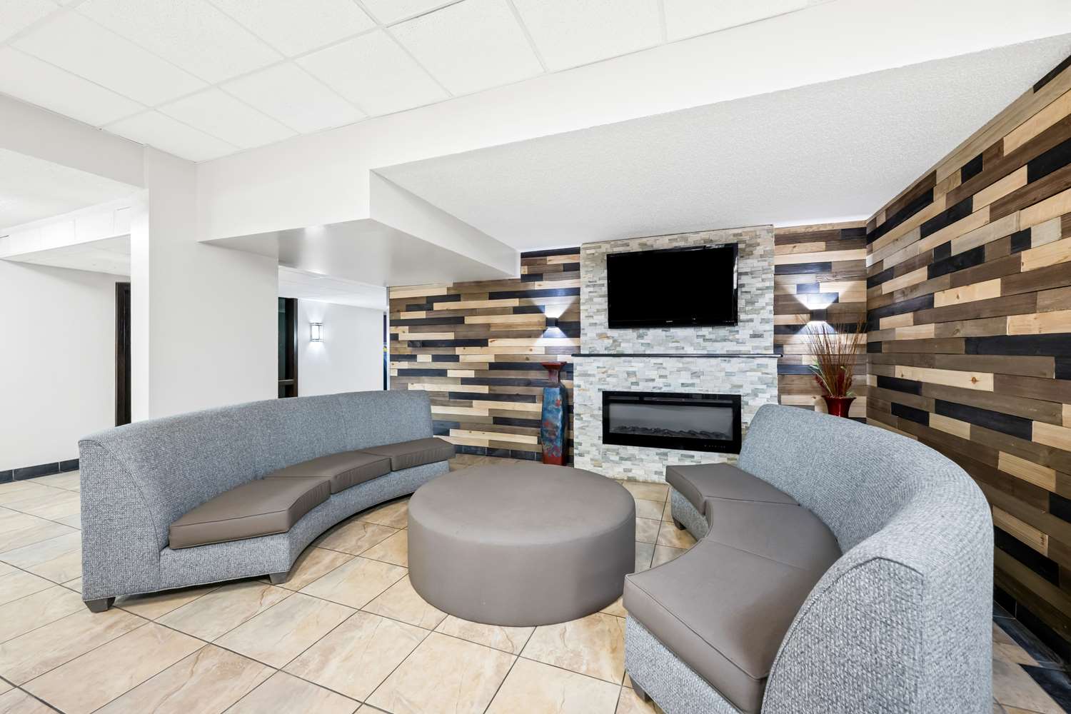 SureStay Plus By Best Western Lubbock Medical Center 28/42