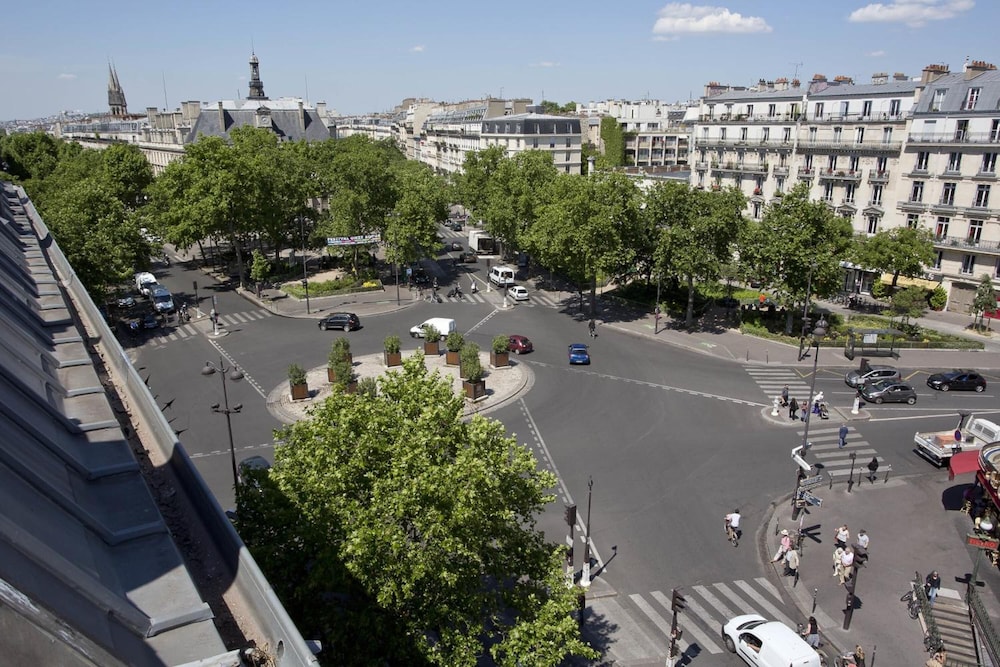Hipotel Paris Voltaire Bastille 45/55