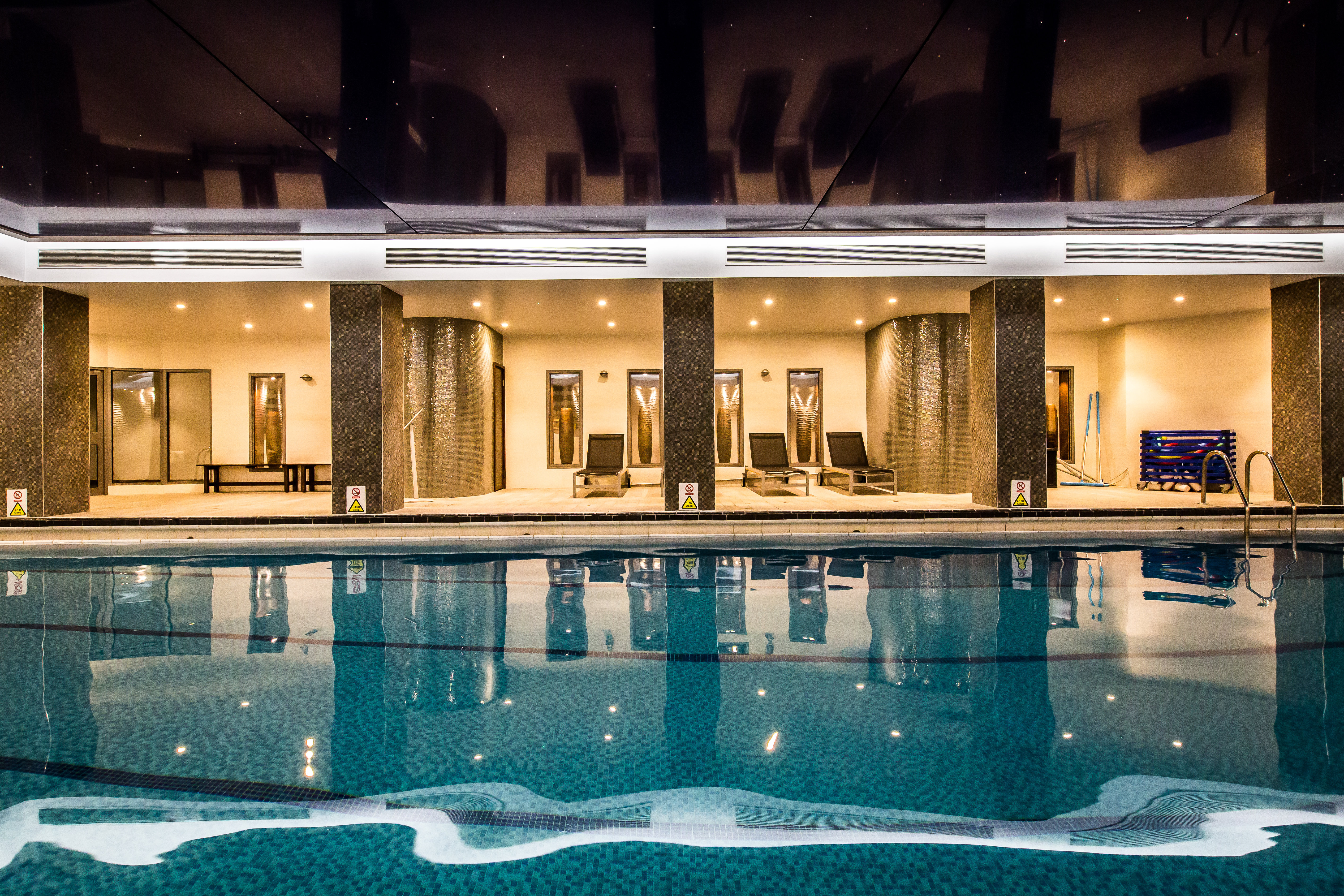 Holiday Inn London - Kensington High St. by IHG 5/81