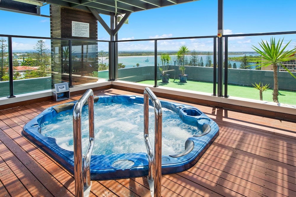 PORT PACIFIC RESORT 5/66