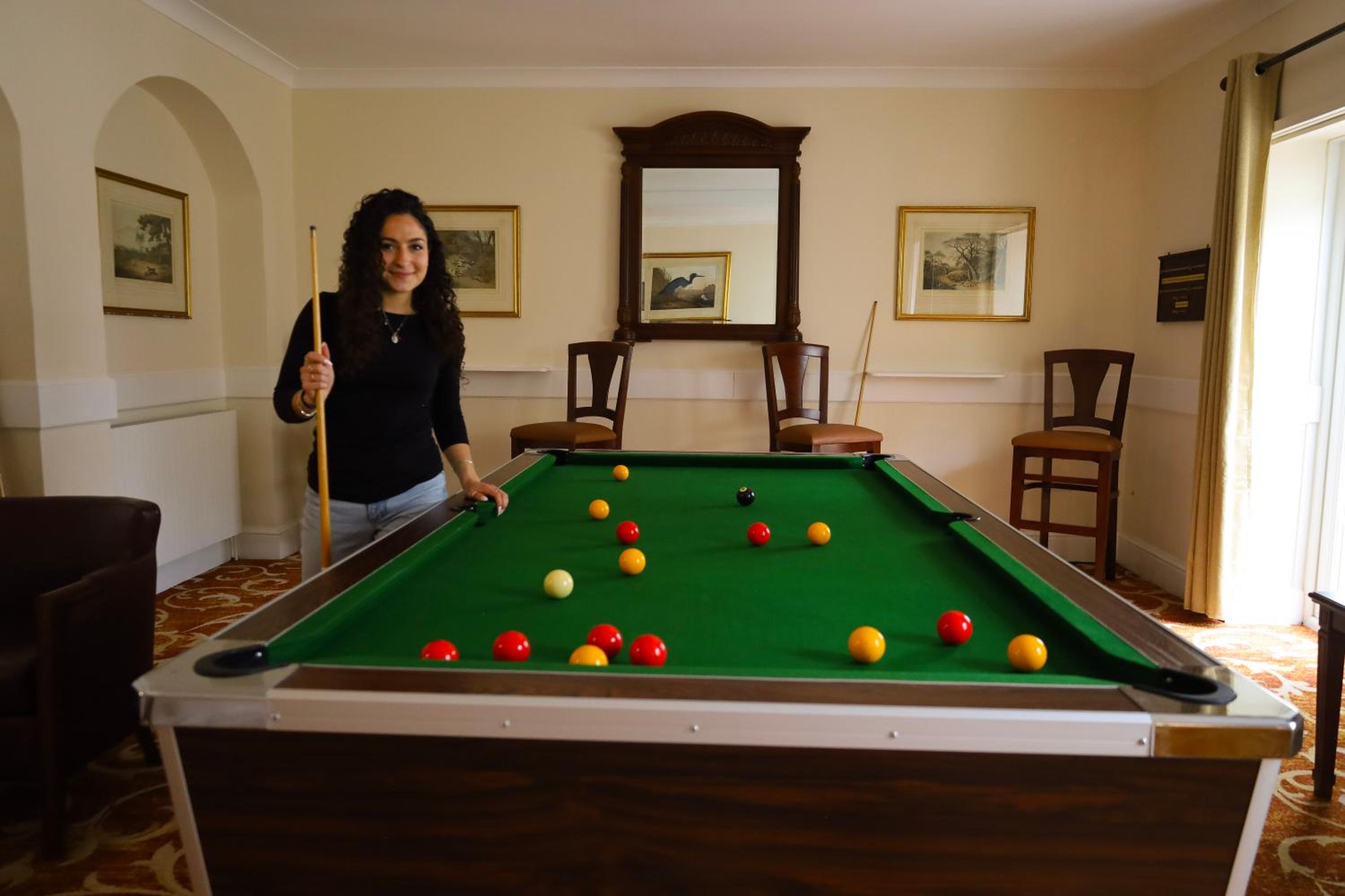 Royal Swan, Ashley Manor - B&B 14/30