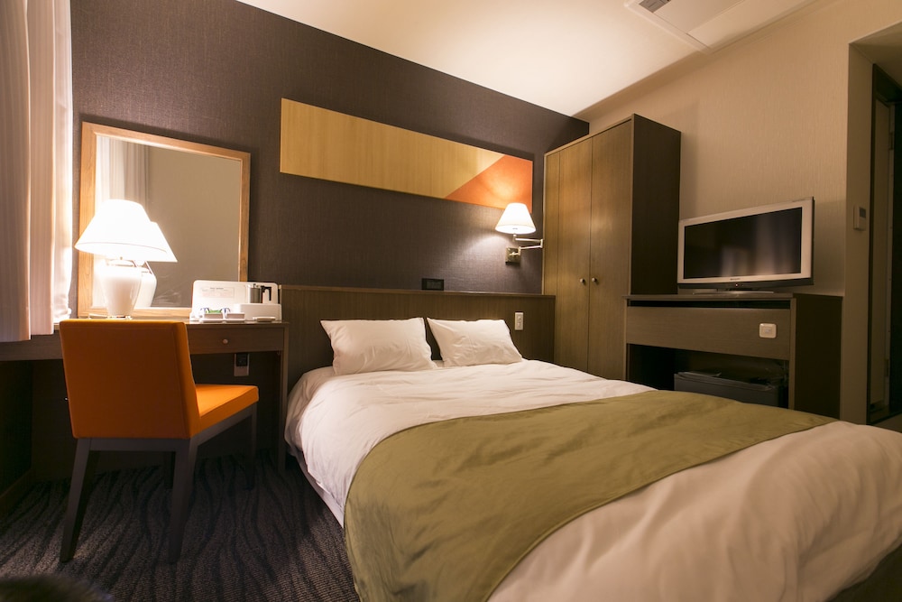 ROOM, SINGLE, DOUBLE BED