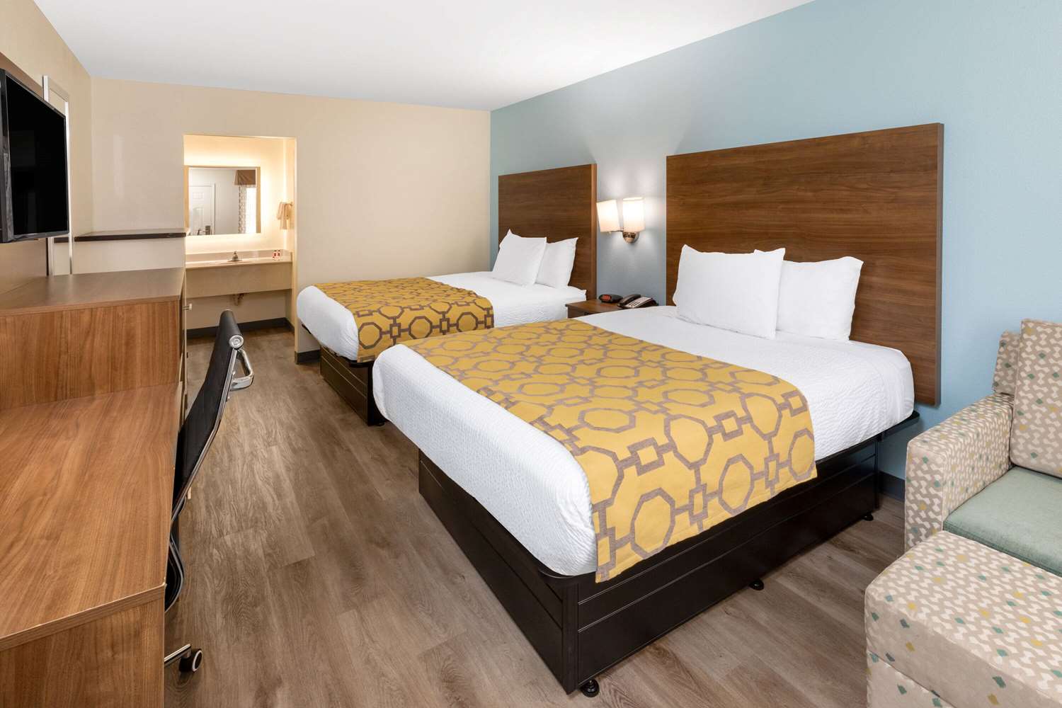 Baymont by Wyndham Biloxi Ocean Springs 15/60