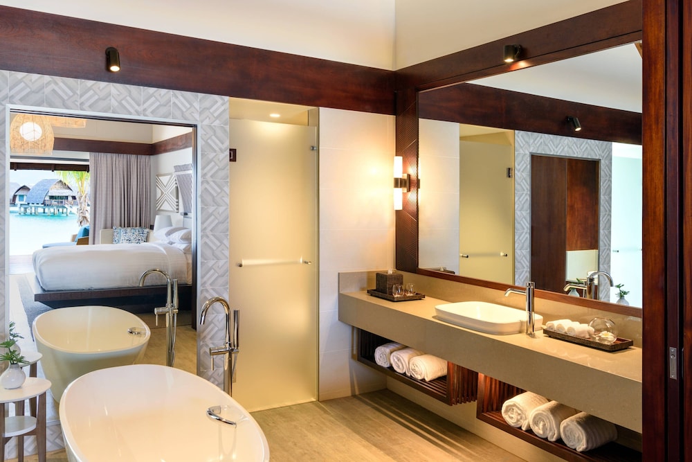 Fiji Marriott Resort Momi Bay 32/74