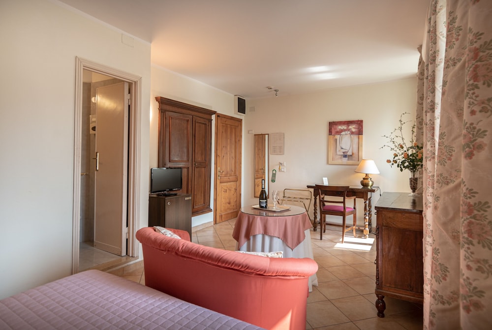Hotel Umbra 20/50