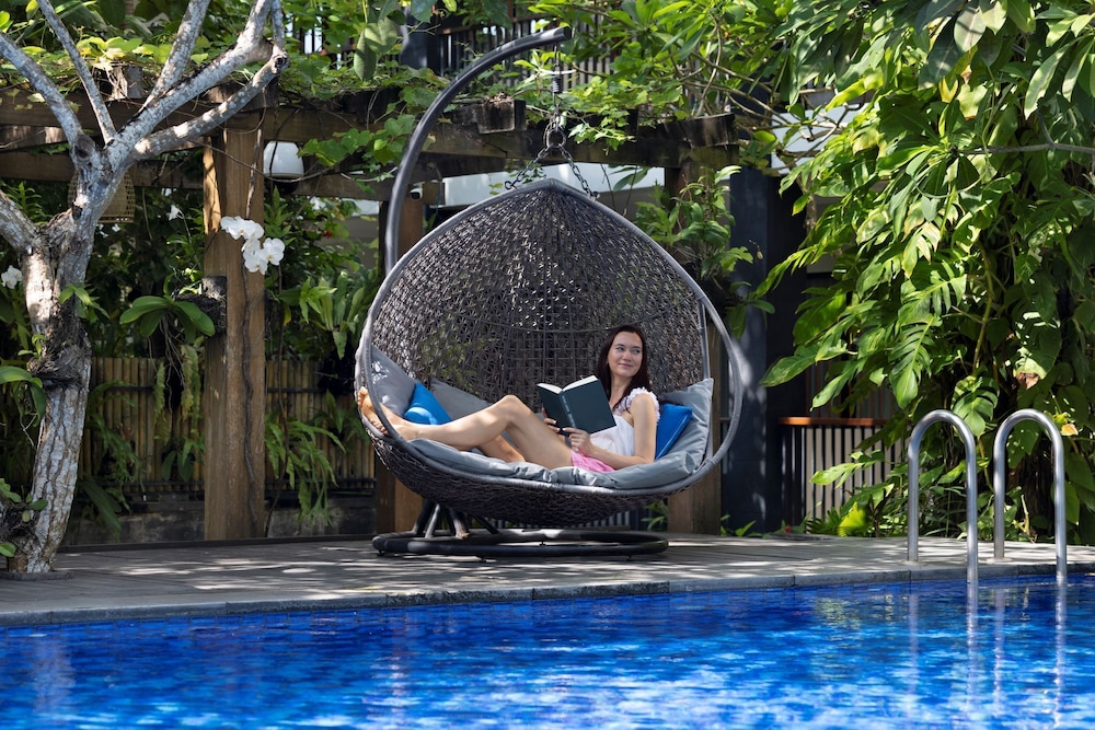 Taksu Sanur Hotel 37/76