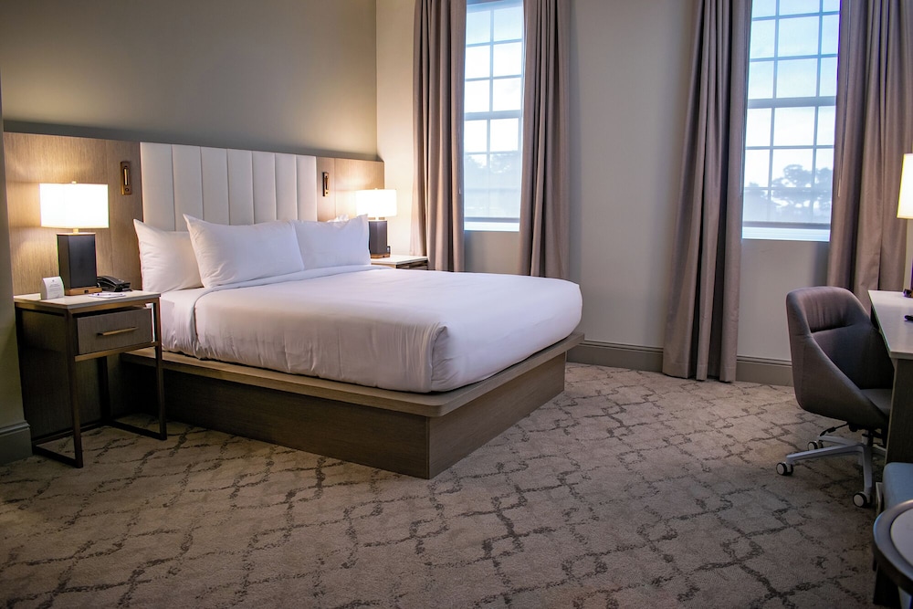 Grand, Centennial, Standard, King Bed, Accessible