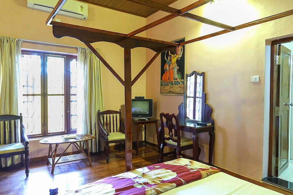CHIRAMEL RESIDENCY FORTKOCHI 28/54