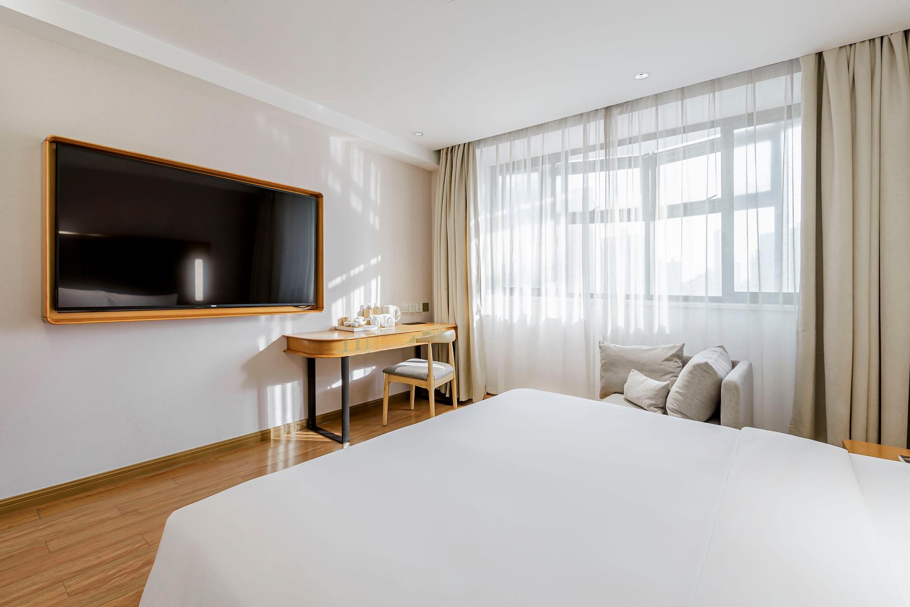 Ji Hotel (Shanghai Railway Station Tianmu West Road) 23/41