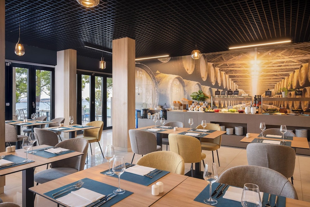 Aminess Alfir Hotel 65/77