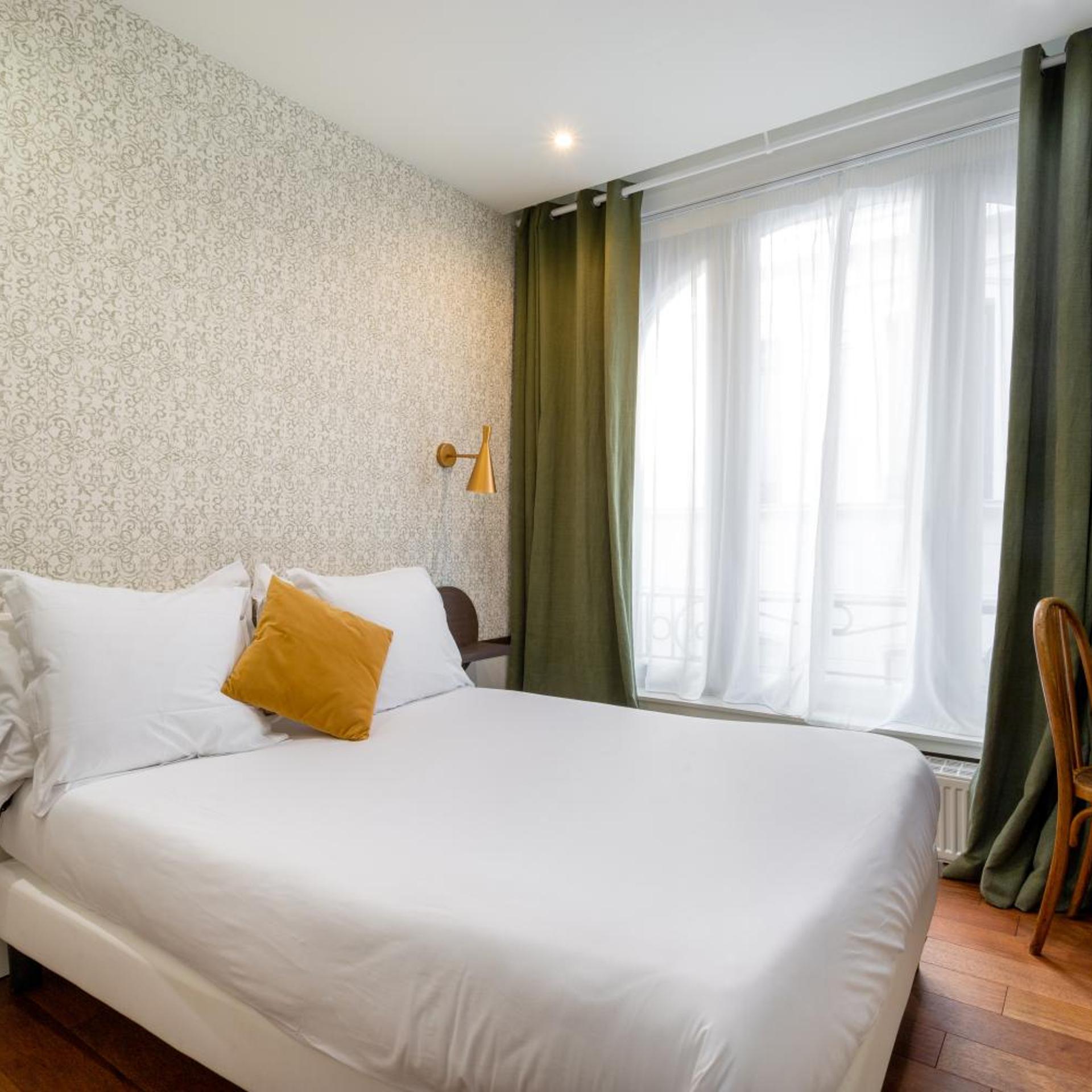 Room, Double Bed