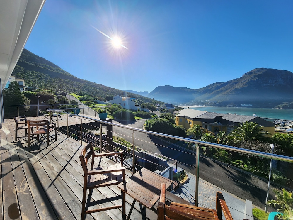 Hout Bay Breeze 46/50