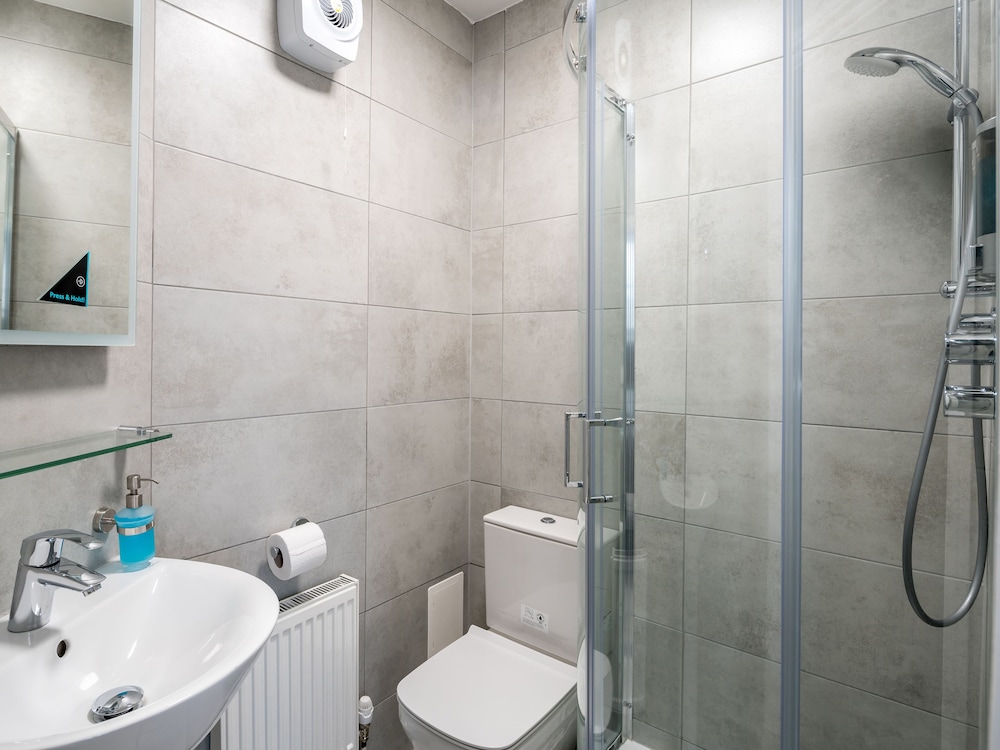 OYO Townhouse New England, London Victoria 32/33