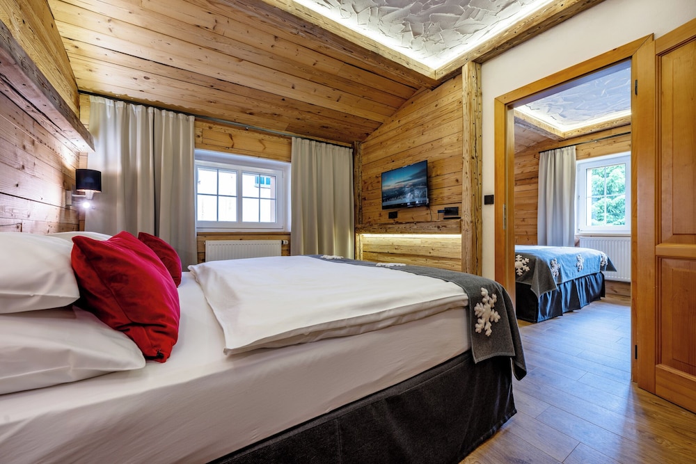 Olympie Hotel, Spindleruv Mlyn 12/60