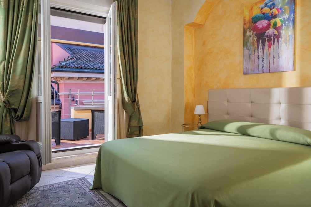 Hotel Roma 12/50