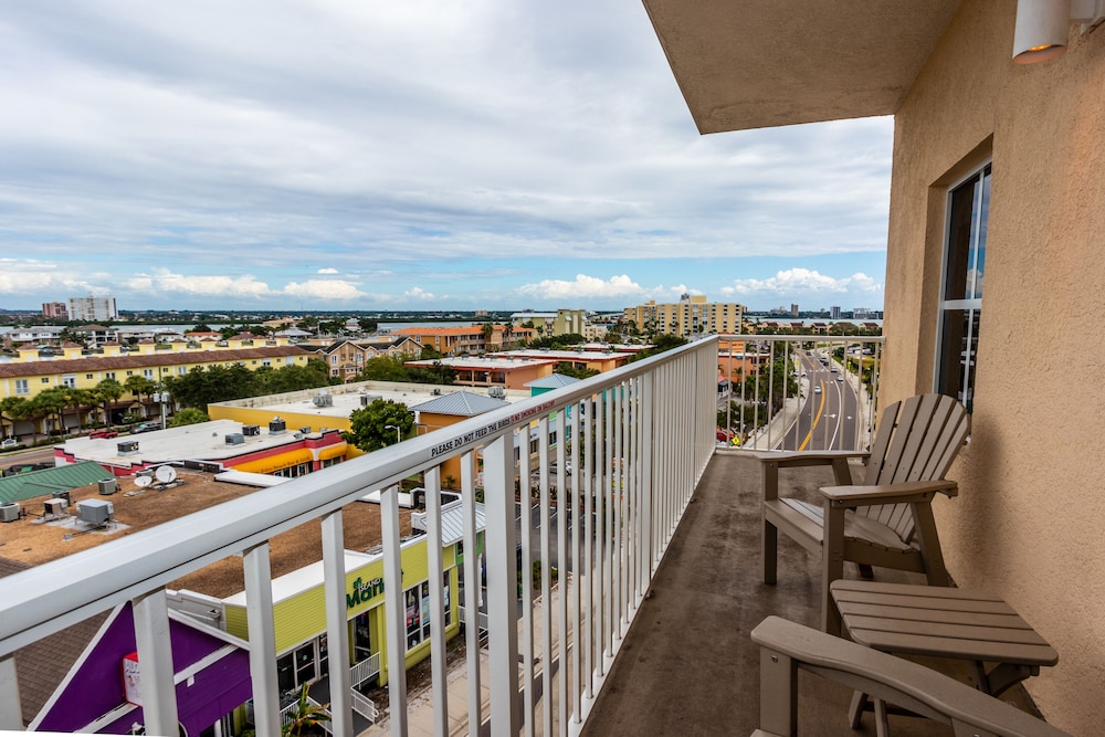 Hampton Inn and Suites by Hilton Clearwater Beach in CLEARWATER BEACH - FL