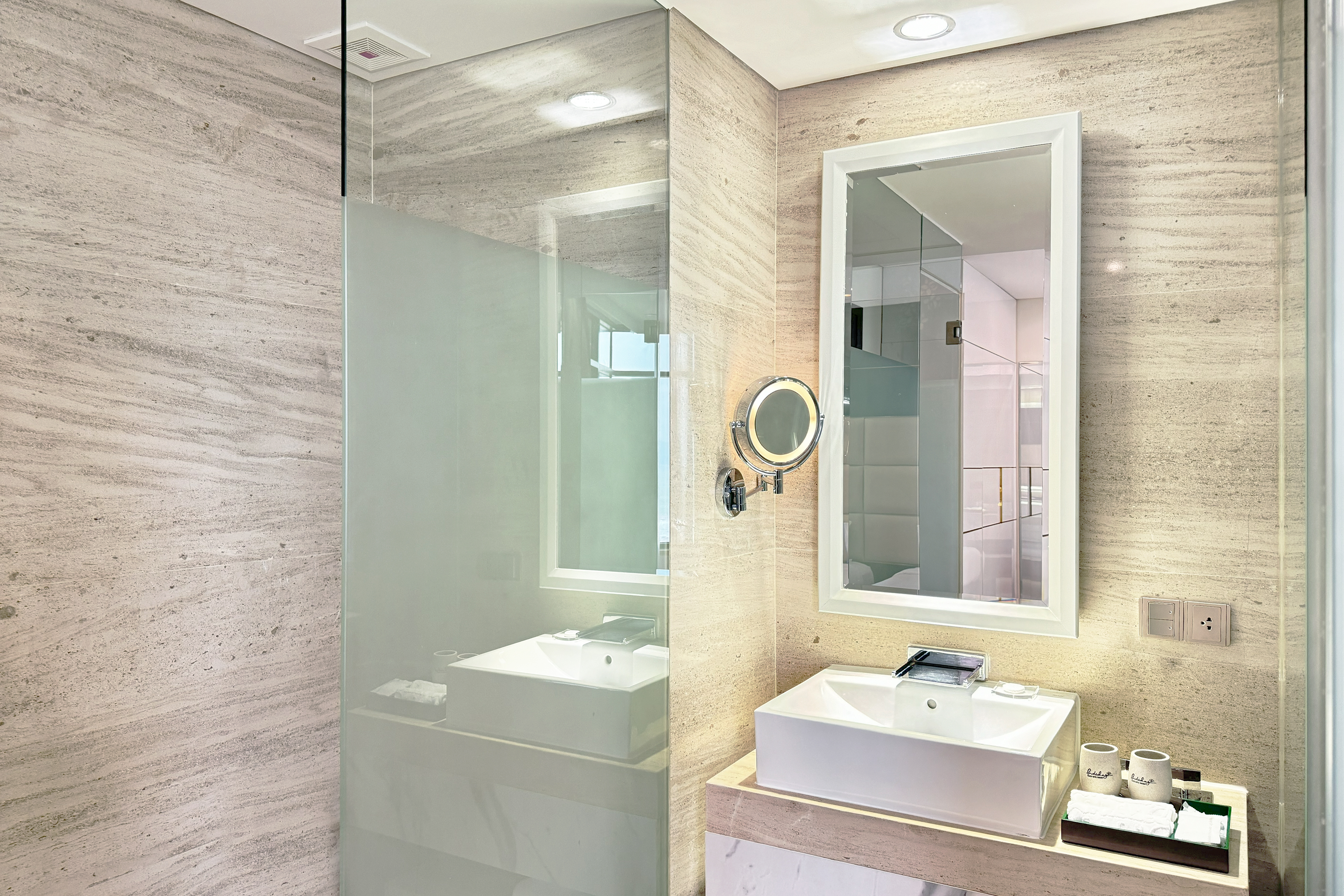 Senior, Deluxe, Double Bed، Holiday Beach Hotel Danang 6/8