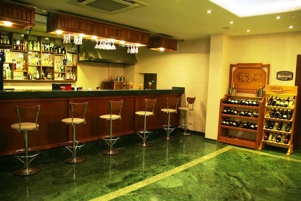 Adanava Hotel 42/50