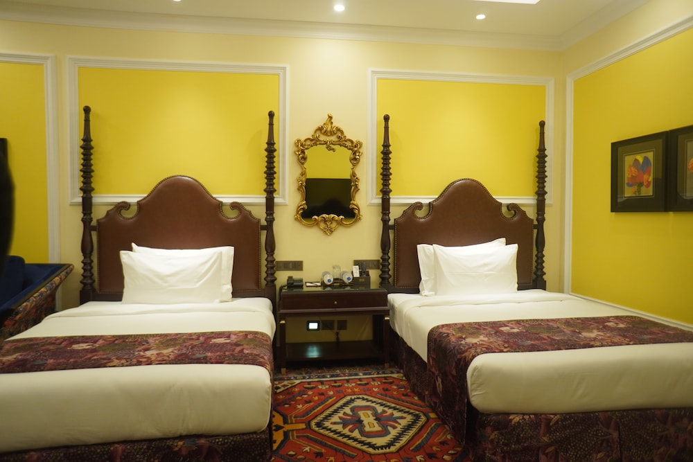 Mayfair Purnea 15/22