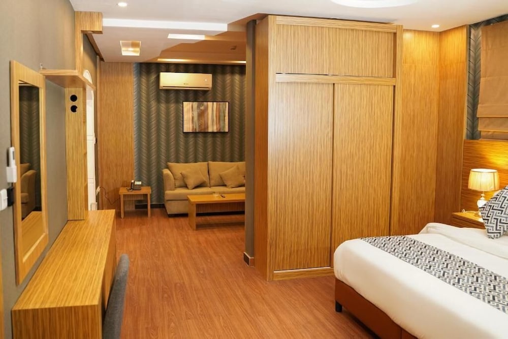 Palette Luxury Credi Hotel 35/50