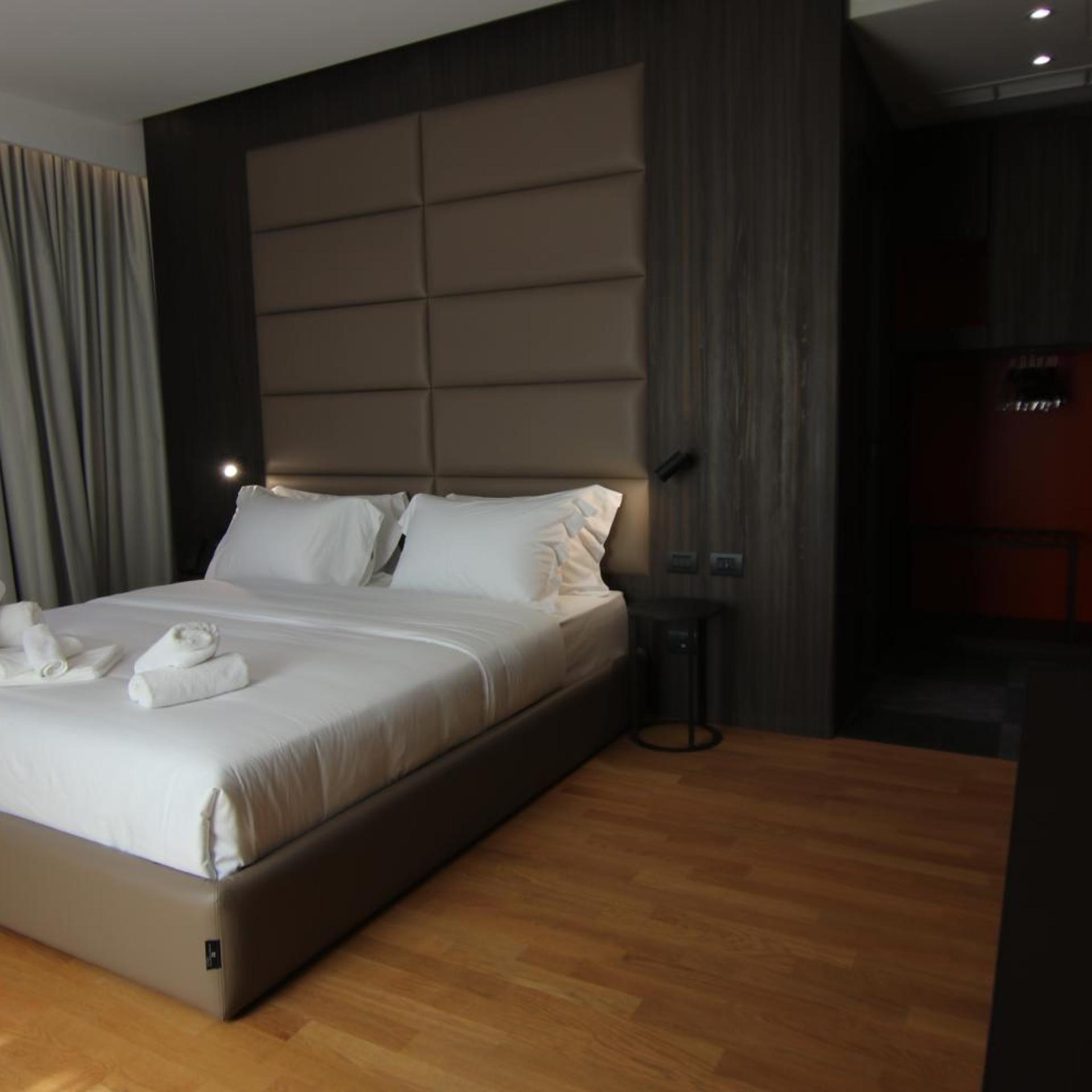 Adelar Hotel Tirana 26/60