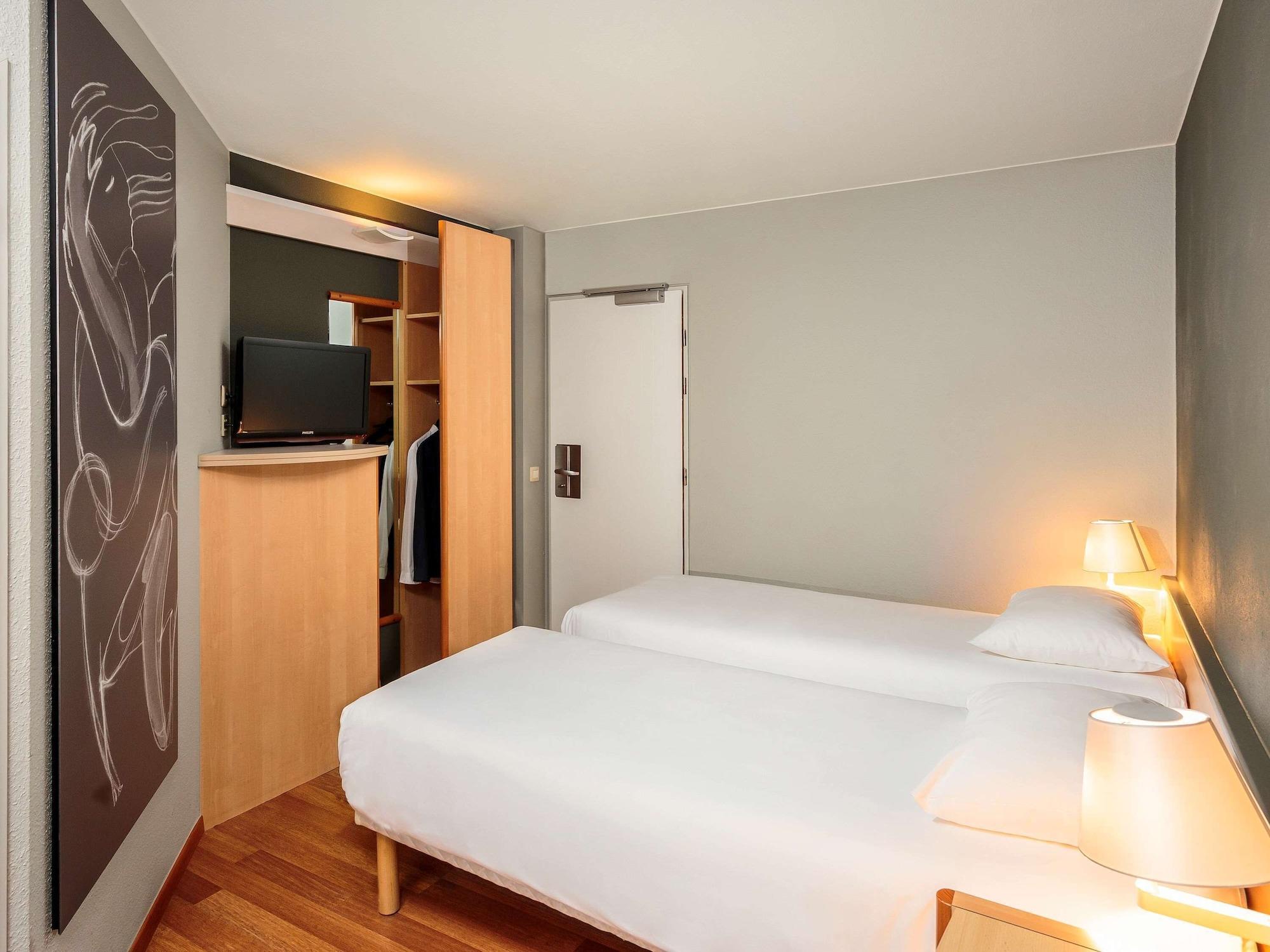 SWEET, TWIN BEDS